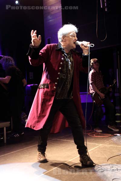 JELLO BIAFRA AND THE GUANTANAMO SCHOOL OF MEDECINE - 2016-08-21 - PARIS - Petit Bain - 
